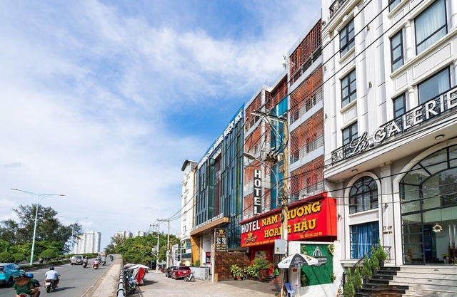 Elegant Deluxe Accommodation in Hoang Hau, Vietnam