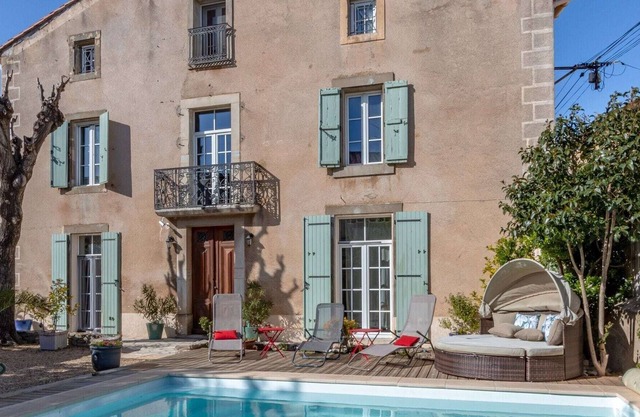 Elegant Holiday Home in Olonzac with Private Swimming Pool