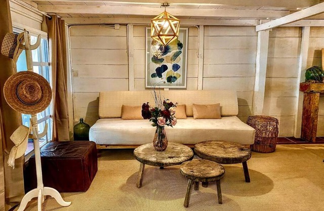 Elegante casa frente al mar de 4 dormitorios