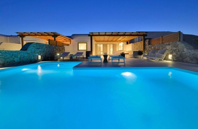 Elia Complex Mykonos 3 Pools & 9 Beds