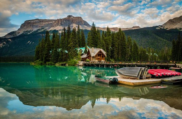 Emerald Lake Lodge