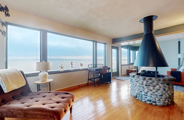 Enchanting & tranquil waterfront escape with patio, fire pit, & amazing views