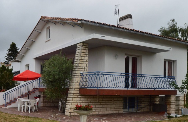 Enclosed holiday home located 5 km from the sea
