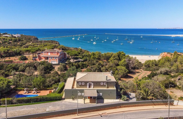 Encosta da Praia Luxury Villa