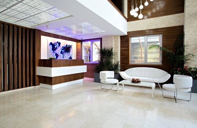 End Glory Hotel