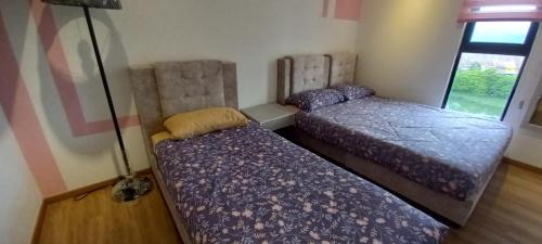 End Unit, The Cove Residence, Tambun 8 pax
