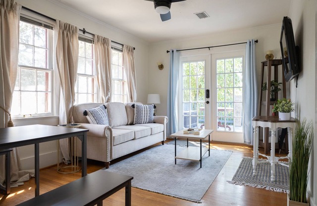 Enjoy a stylish experience at this centrally-located guest house DOWNTOWN!