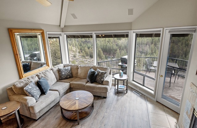 River Ridge 