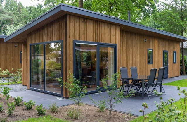 Enjoy pure relaxation in this luxury lodge with wellness facilities.