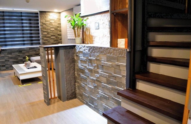 Enjoyable 2-bedroom loft apartment with AC in Mandaluyong City