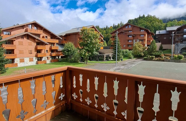 Entire accommodation: apartment in residence with swimming pool