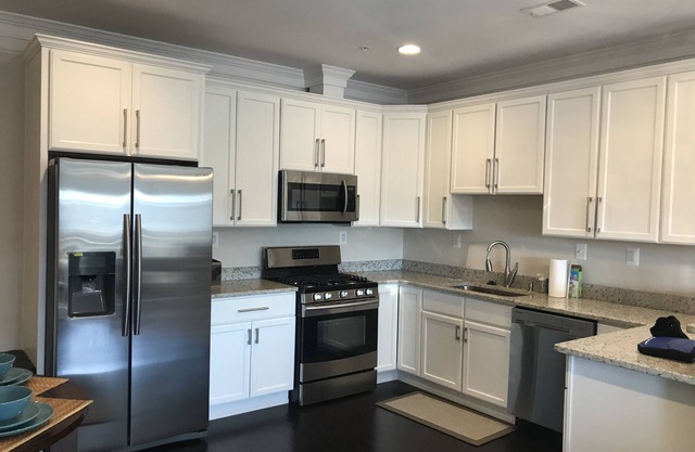Entire Extra Large Luxury 3 bedroom Condo