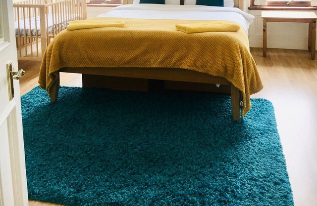 Entire Flat-Central Scotland (Falkirk)| Self-Checkin |Pet-friendly with parking