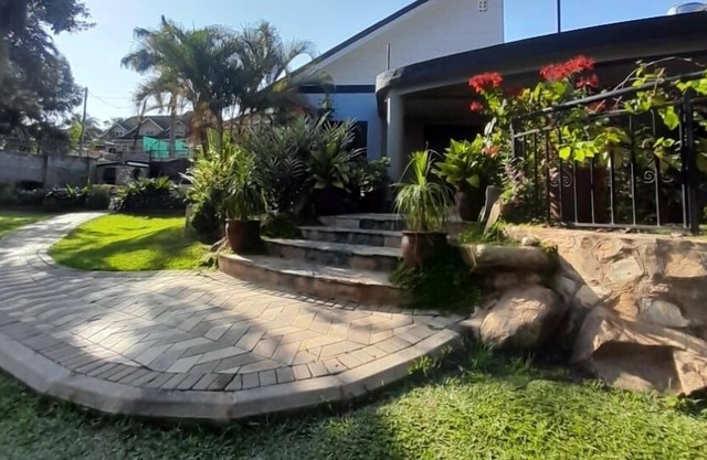 Entire home for holiday or work, in Munyonyo. Neighborhood is Upscale.
