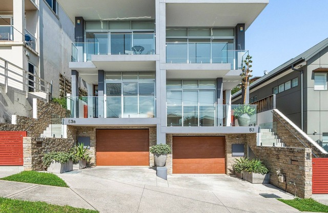 Entire home in North Bondi, Australia