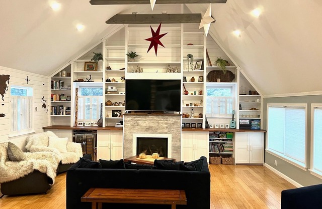 Entire Home w/Backyard & Hot Tub, Close to Beaches