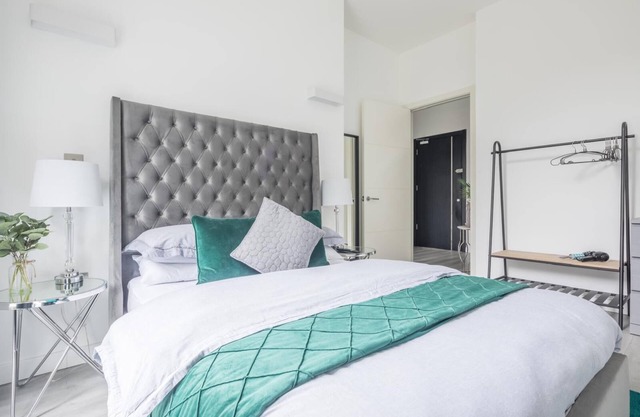 Entire rental unit in Linford Wood