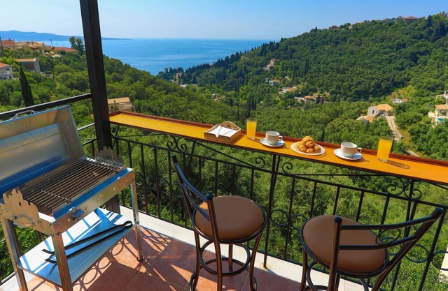 Eros Sea View in Kentroma