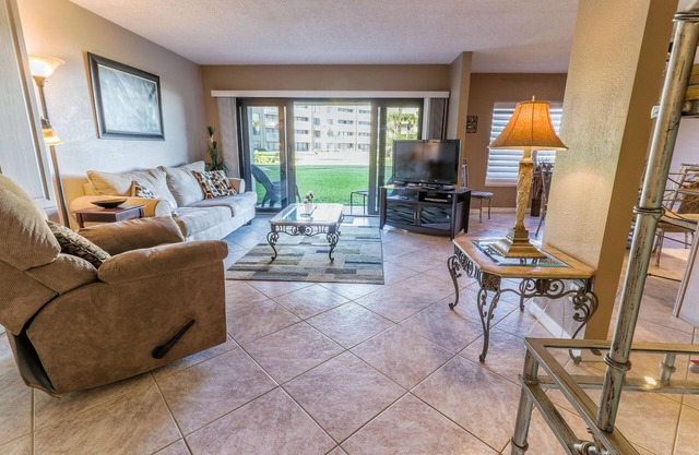 Errol by the Sea - Unit 107 - 1BD - The Salty Nest