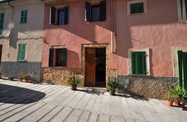Es Convent, Genuine village house in Alcudia-Murallas, Mallorca
