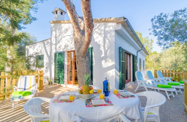 ES JAÇ - Chalet for 6 people in Cala S'Almonia.