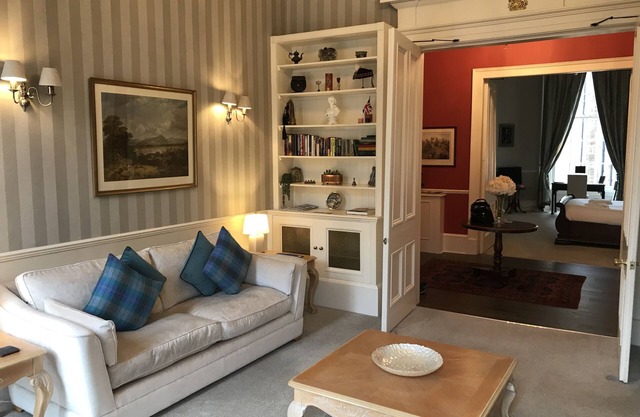 Escape to Edinburgh @ Albyn Place