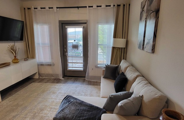 Escape to Luxury, Comfort & Convenience: Your Perfect 1-BR Resort-Style Getaway
