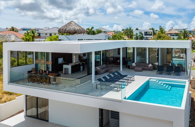 Escape to our Luxurious 6-bedroom Seaview Villa