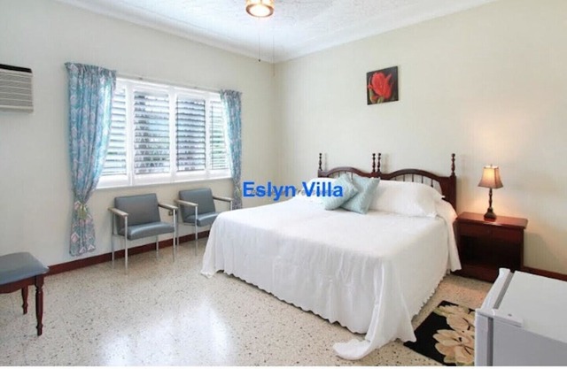 Eslyn Villa, A Home Away From Home! *Jamaica Tourism Board approved*