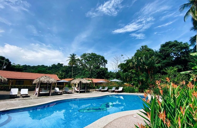 Espadilla Gardens Hotel