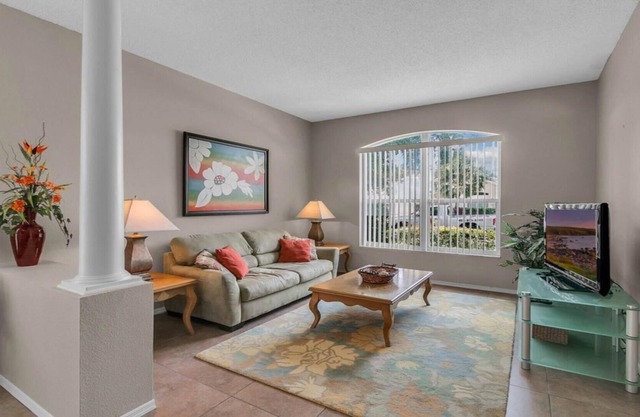 Esprit - 4 Bed 2 Baths Villa
