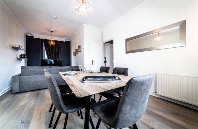 ★ Esprit Maison de Famille ★ Parking ★ 3 Suites Privatives