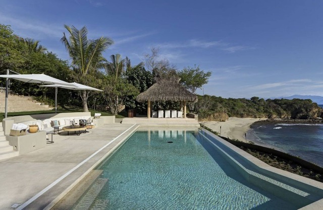 Estate Palo de Brasil in El Farallon - Pontoquito by Personal Villas - Luxurious Oceanfront Villa