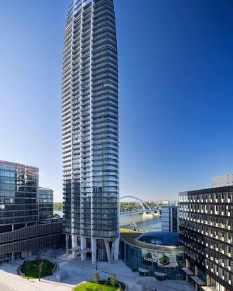 Eurovea Tower Apartment free Parking