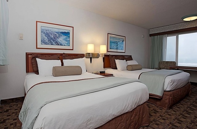 Everything You Need For The Perfect Vacation! Comfy Unit For 4, Pets Allowed!