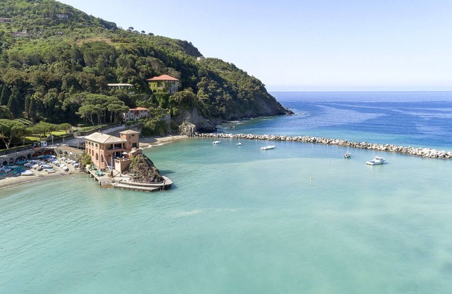 Exclusive and exceptional villa right on the beach! - Villa Preia