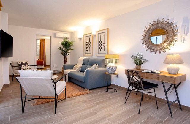 Exclusive apartment in the heart of Sevilla. Pajaritos III