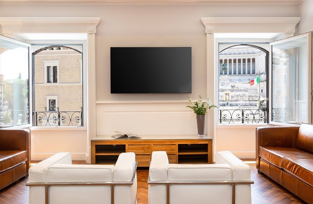 Exclusive apartment with a view of Piazza Venezia