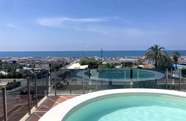 Exclusive dream - Sea view flat with swimming pool
