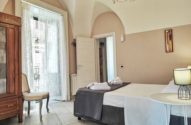 Exclusive Stay [Duomo View + 5 Balconies]