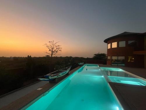 Exclusive villas with lagoon and sea views