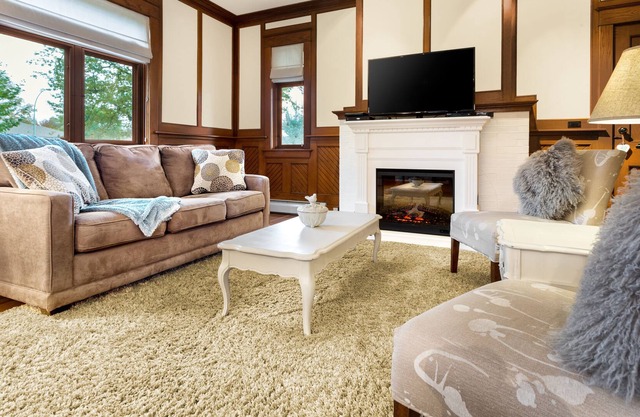 Executive Elegance Close to Lake