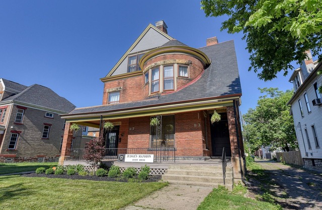Experience History in Style in an 8BR/8BA Private Guesthouse!