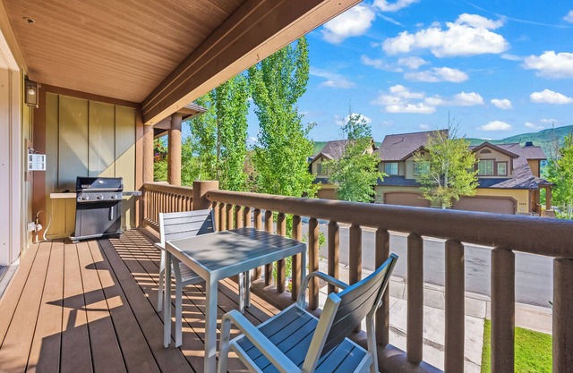 Experience luxury at Jeremy Ranch Snowtop Manor, Close to everything Townhome!