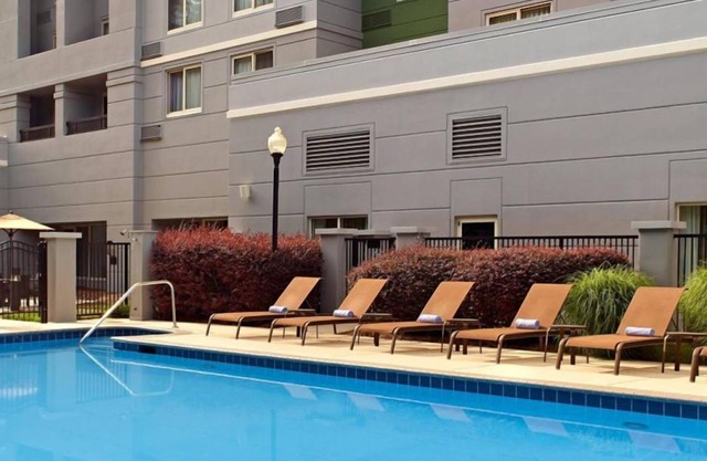 Experience Midtown Atlanta's Vibrant Scene! 2 Spacious Rooms w/Balconies! Pool!