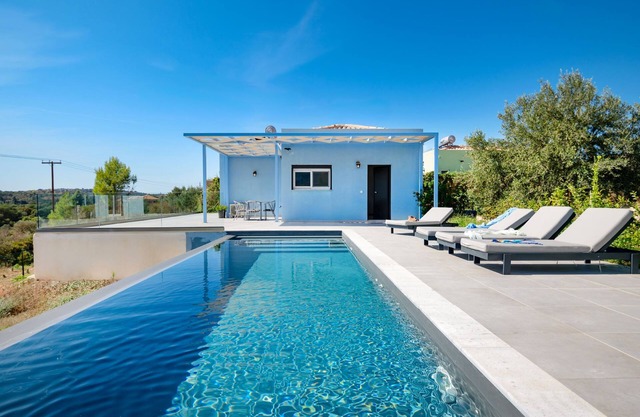 Experience the beauty of Kefalonia from Villa Antreas Mentoros