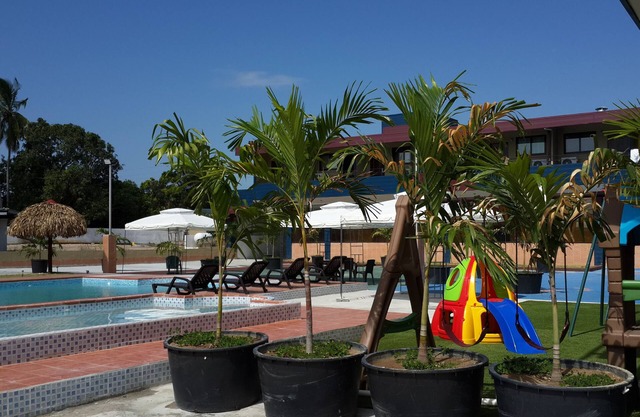 Express Inn Coronado Hotel & Camping