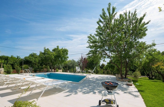 Exquisite Villa in Stanišovi with Swimming Pool