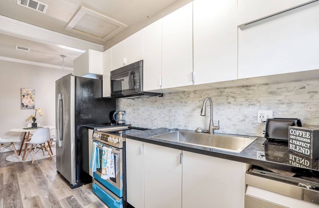 Extended Stay Comfort 1BR Near Downtown & Medical Center