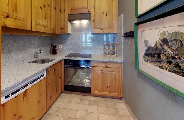 Extremely quiet, located apartment in the popular Park Salet area.